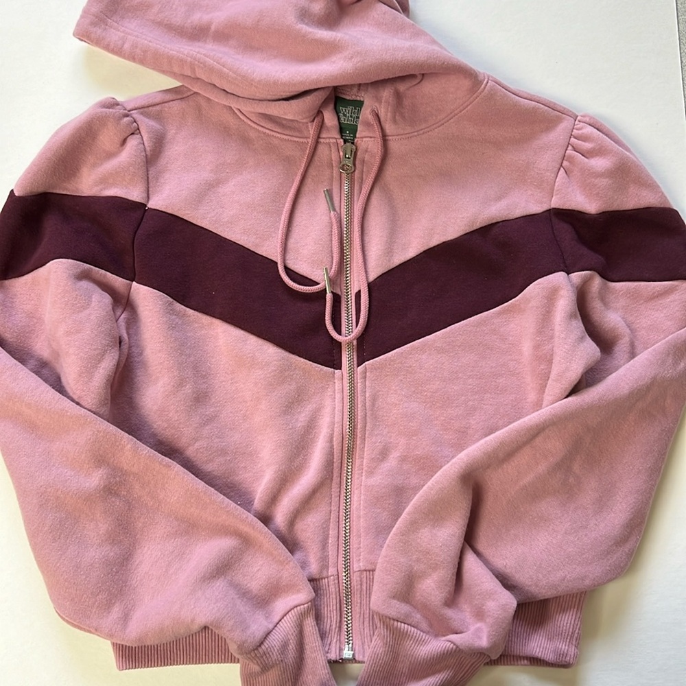 Cropped hoodie